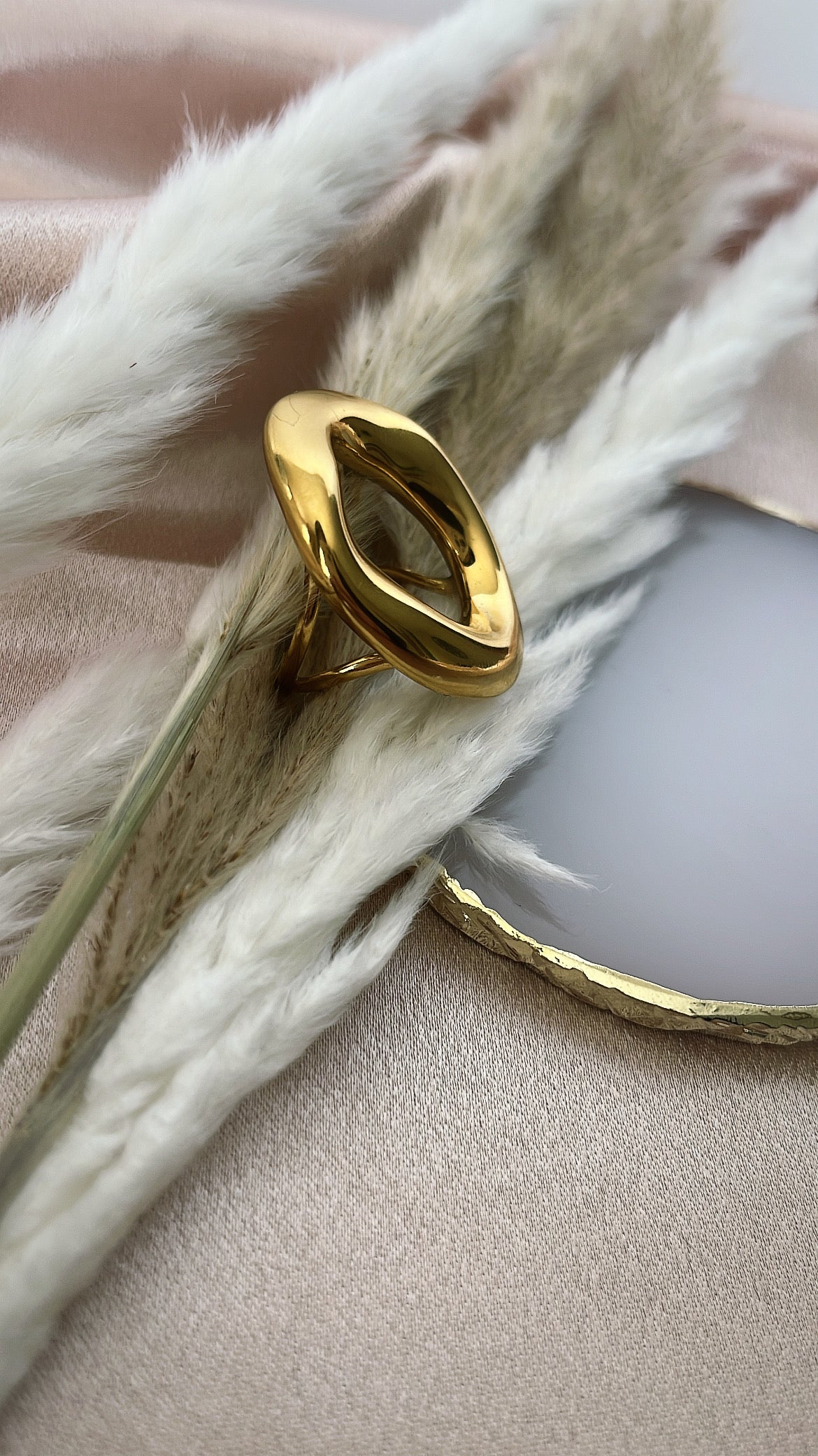 Bague l’audacieuse